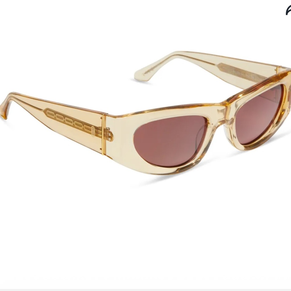 🌸DIFF EYEWEAR 🌸 The Mandalorian Armorer Golden Crystal Polarized Sunglasses - Picture 2 of 14